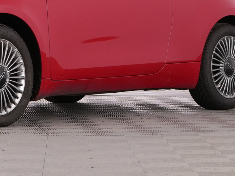 Vehicle Image 33