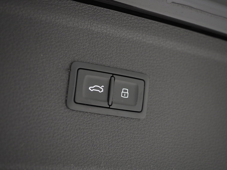 Vehicle Image 41