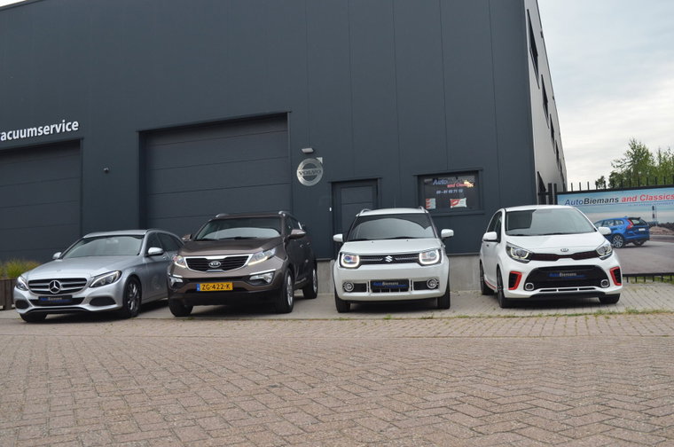 Vehicle Image 26
