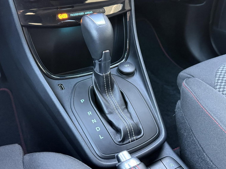 Vehicle Image 26