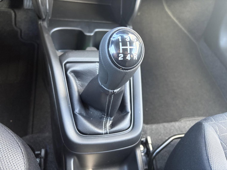 Vehicle Image 31