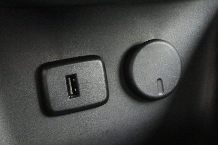 Vehicle Image 42
