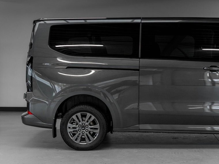 Vehicle Image 40