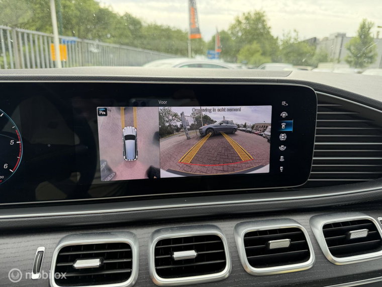 Vehicle Image 39
