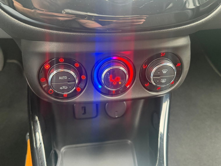 Vehicle Image 32