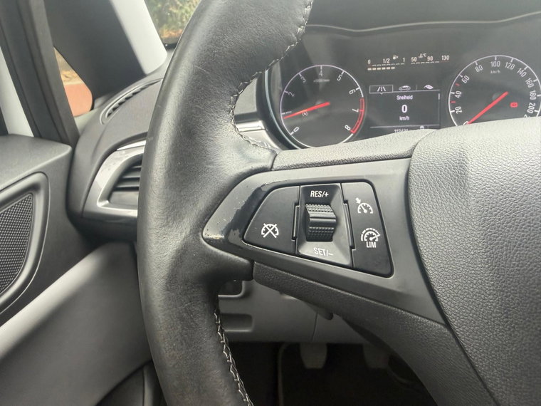 Vehicle Image 33