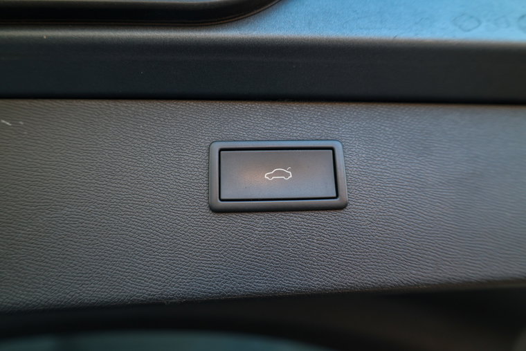 Vehicle Image 46