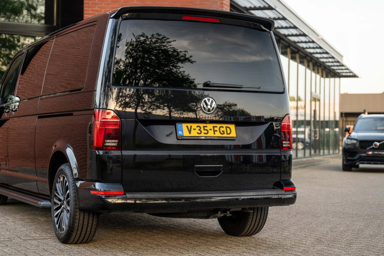 Vehicle Image 23