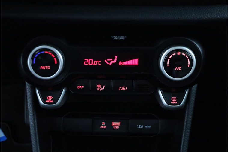 Vehicle Image 29