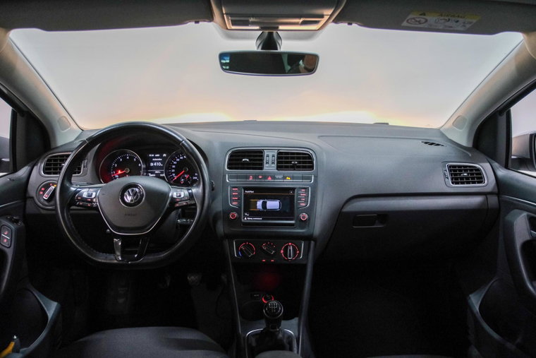 Vehicle Image 11