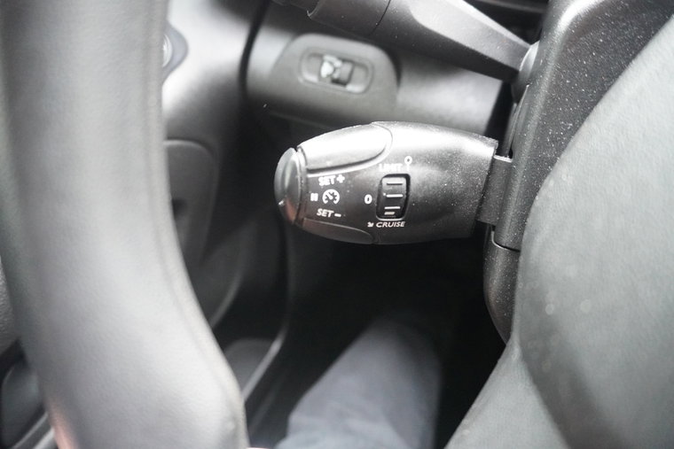 Vehicle Image 24