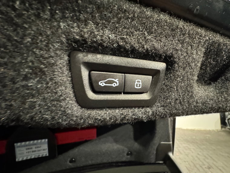 Vehicle Image 40