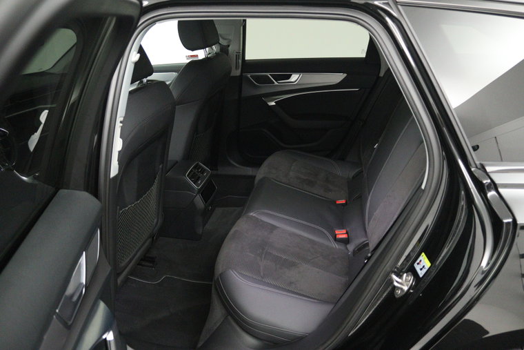 Vehicle Image 23