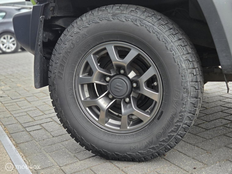 Vehicle Image 22