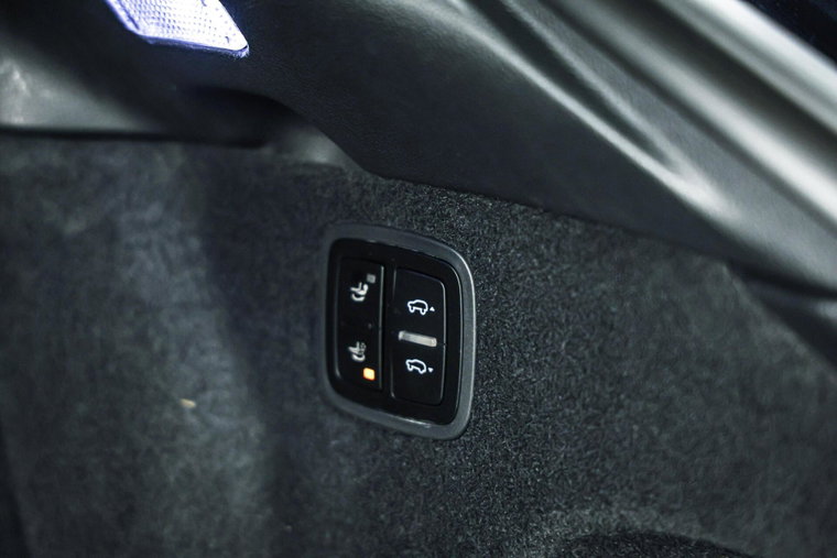 Vehicle Image 30