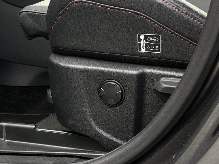 Vehicle Image 48