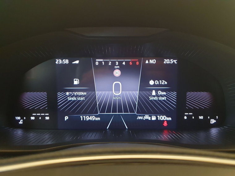 Vehicle Image 12