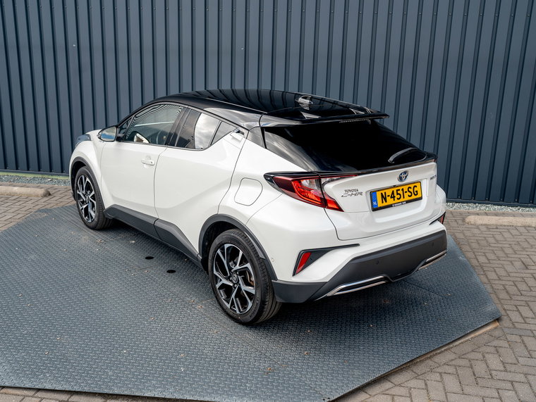 Vehicle Image 38