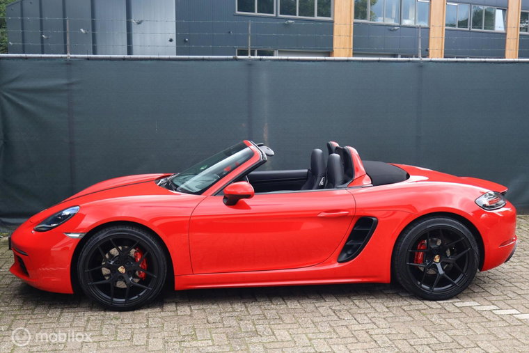 Vehicle Image 31
