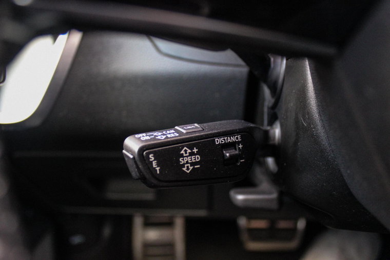 Vehicle Image 26