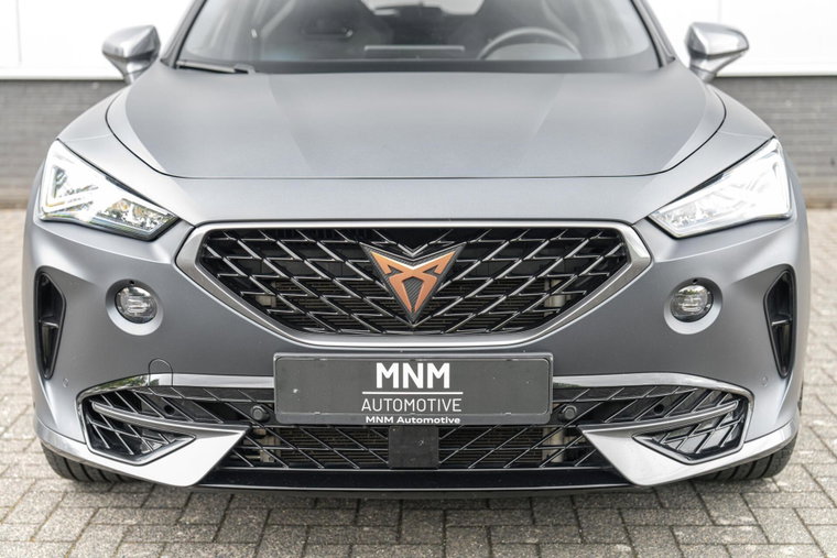 Vehicle Image 9