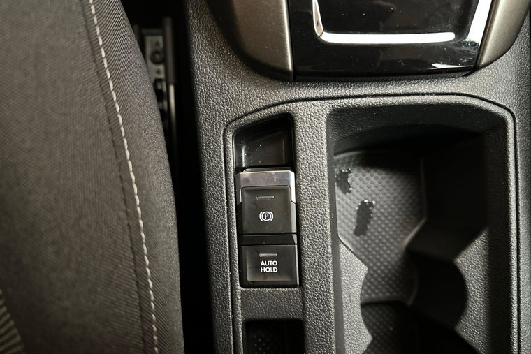 Vehicle Image 24