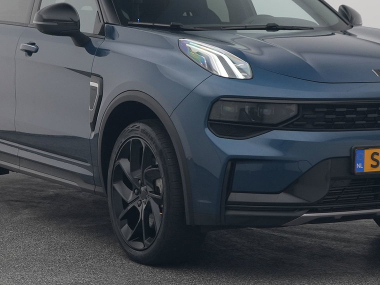 Vehicle Image 17