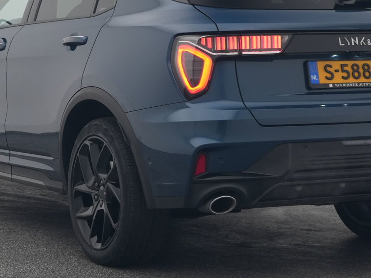 Vehicle Image 18