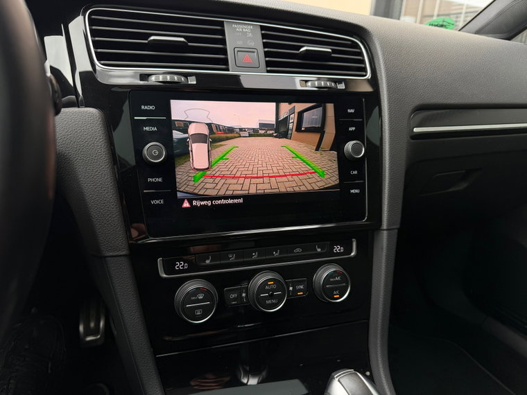 Vehicle Image 24