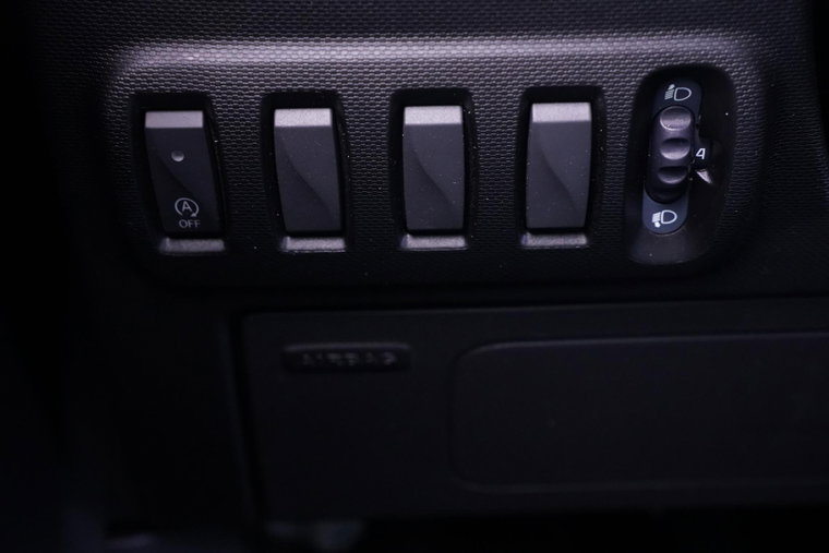 Vehicle Image 23