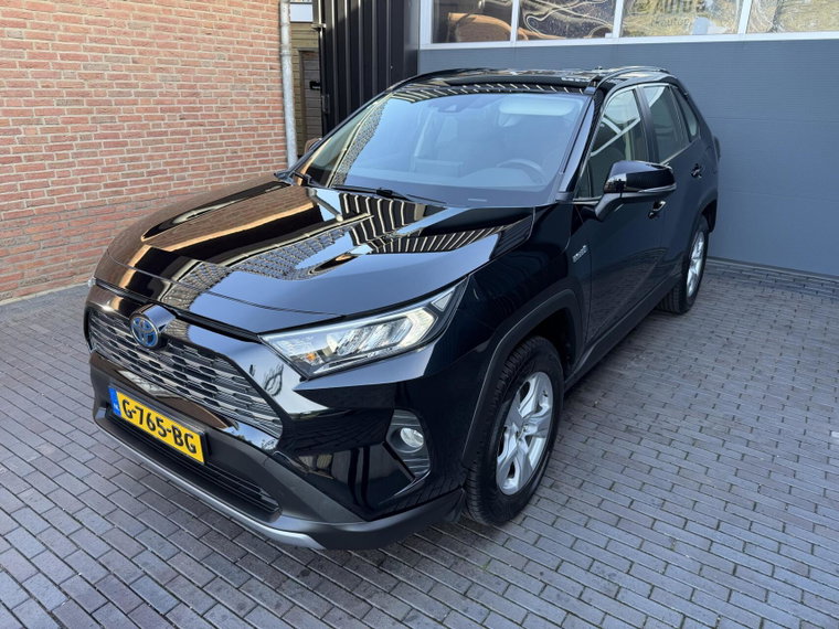 Vehicle Image 12