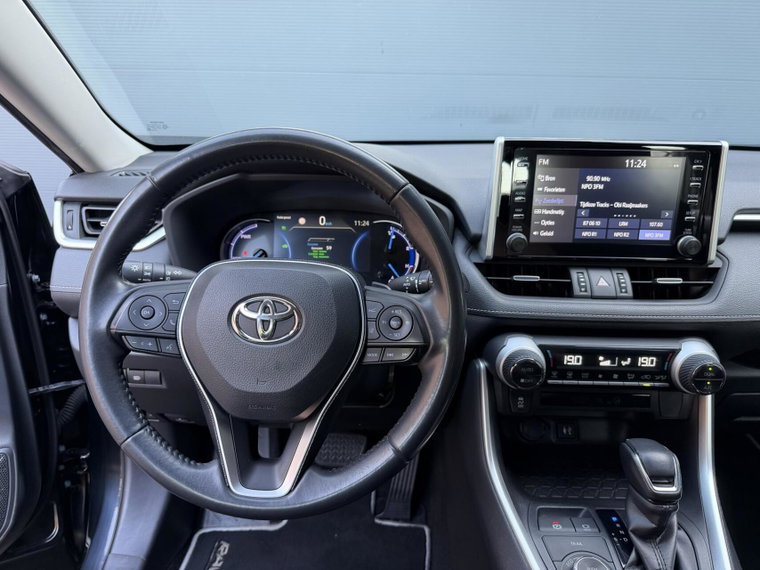 Vehicle Image 19