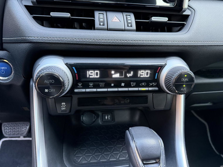 Vehicle Image 28
