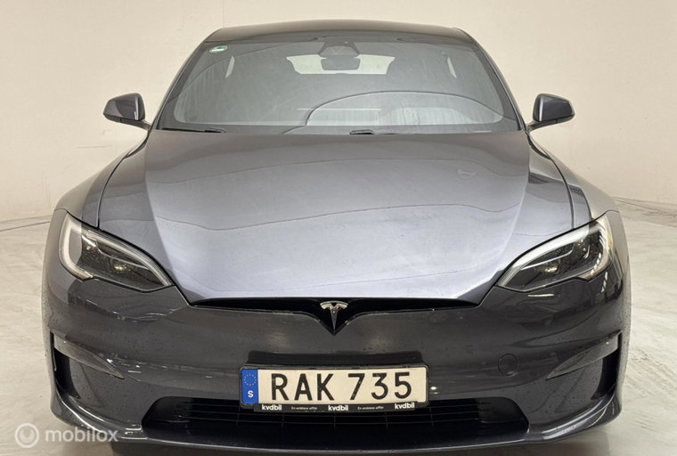 Vehicle Image 6