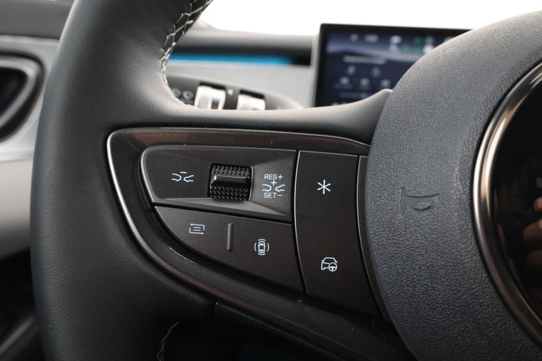 Vehicle Image 23