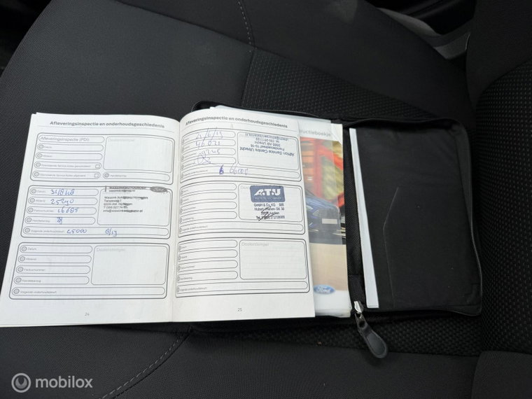 Vehicle Image 19