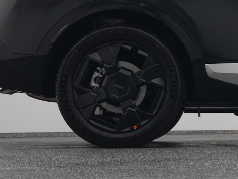 Vehicle Image 38