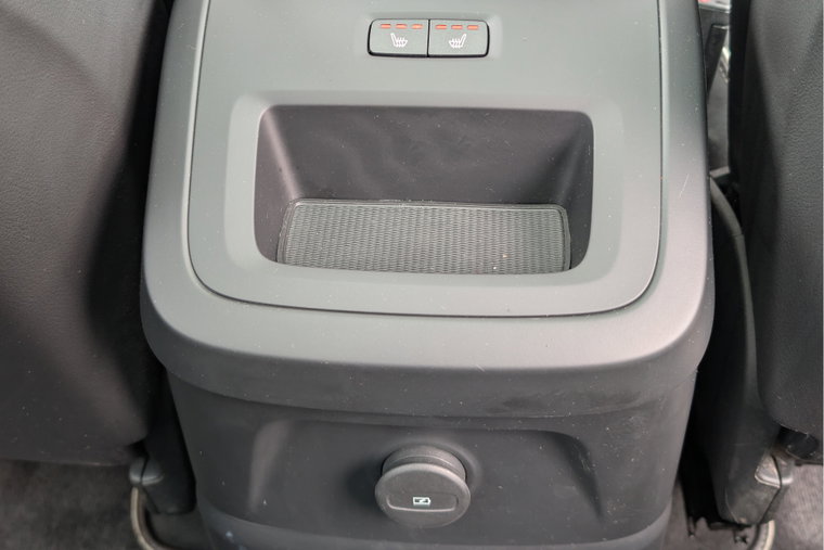 Vehicle Image 37