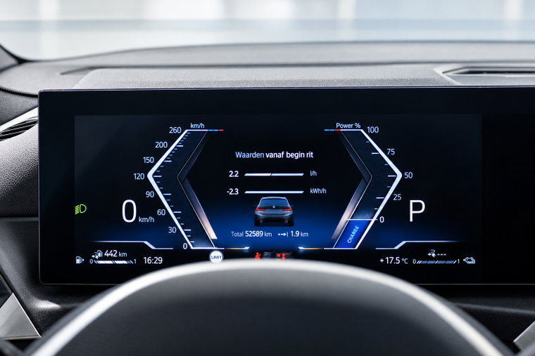 Vehicle Image 11