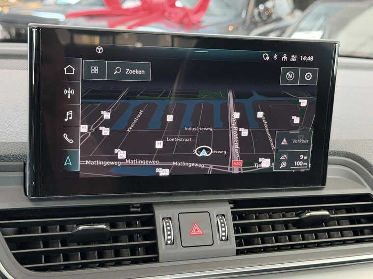 Vehicle Image 18