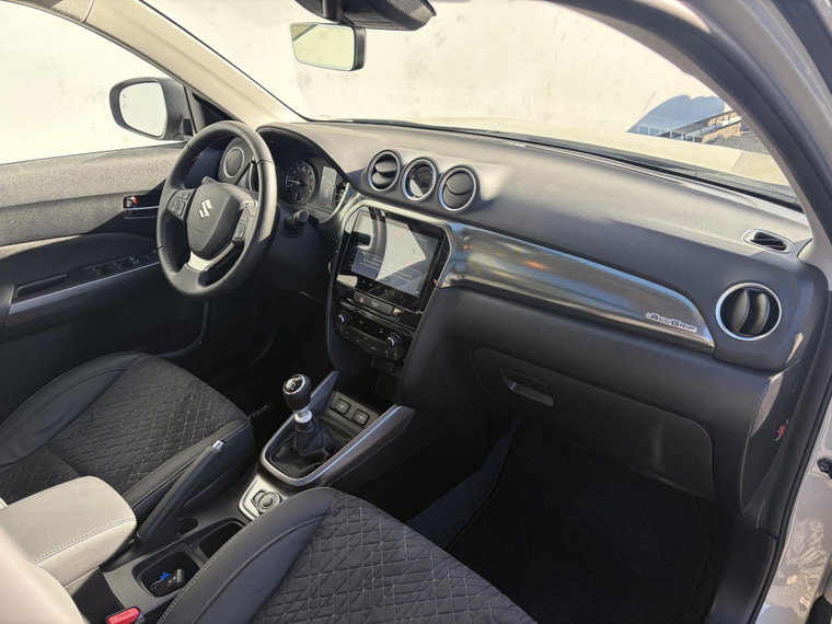 Vehicle Image 21