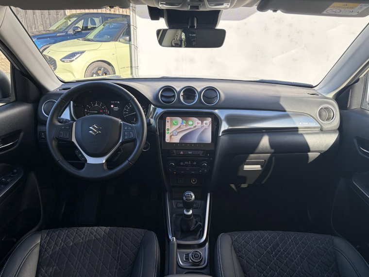 Vehicle Image 22