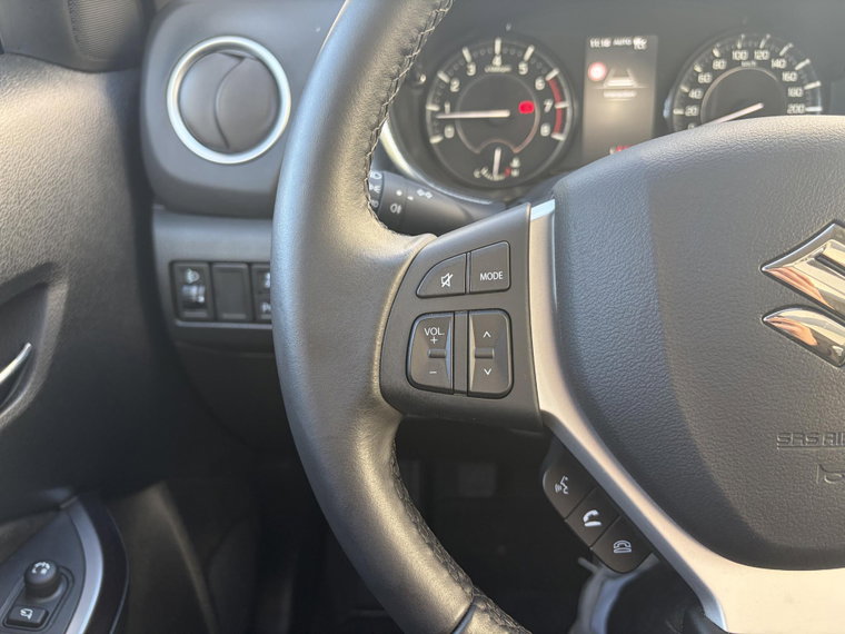 Vehicle Image 26