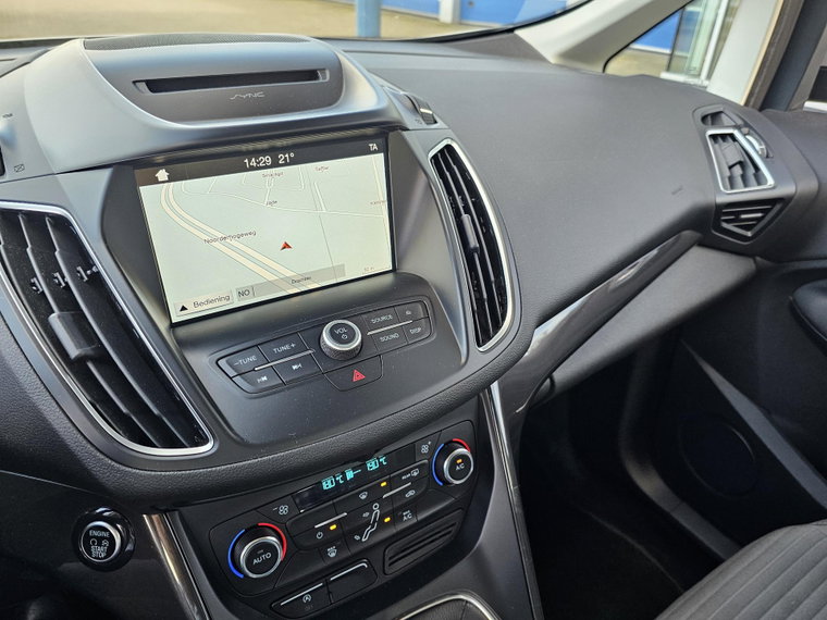 Vehicle Image 22