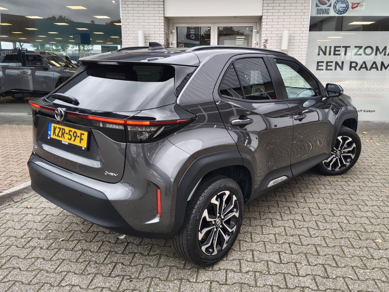 Vehicle Image 4