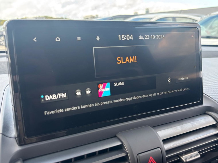 Vehicle Image 38