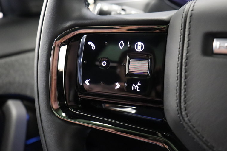 Vehicle Image 22