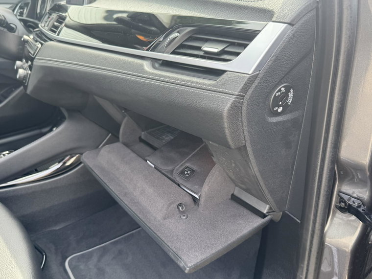 Vehicle Image 45