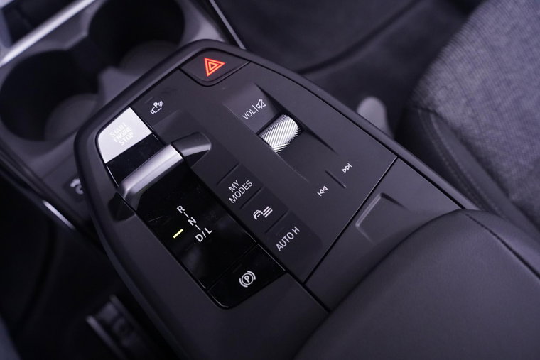 Vehicle Image 26