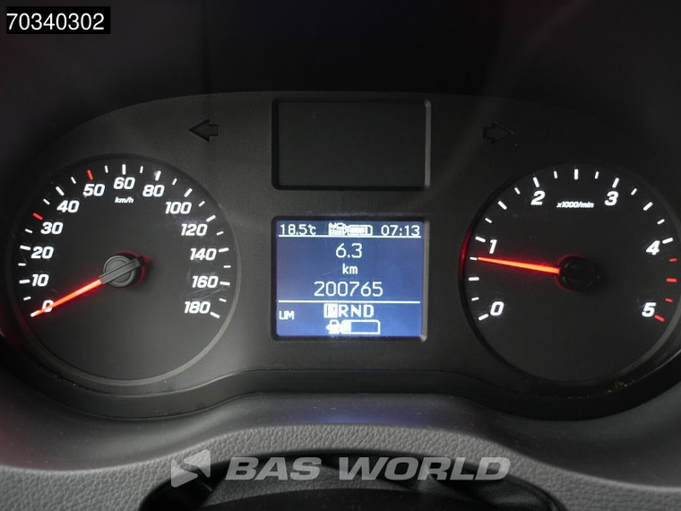 Vehicle Image 39
